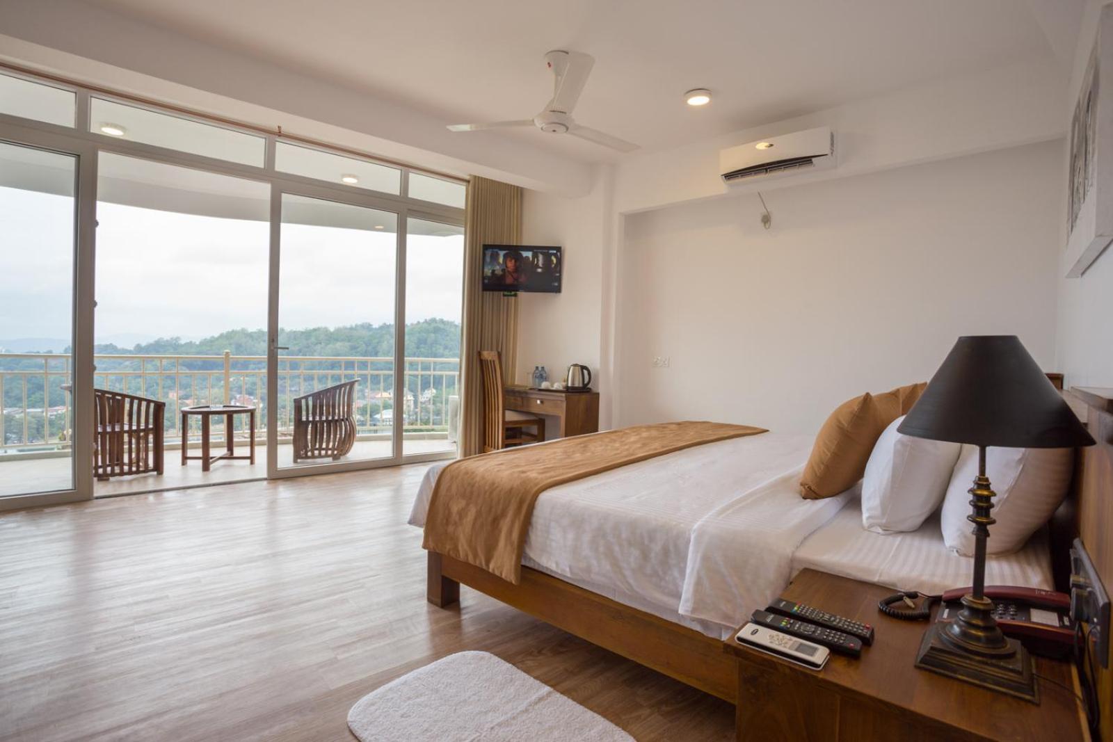 360 Lake View Hotel Kandy Exterior photo